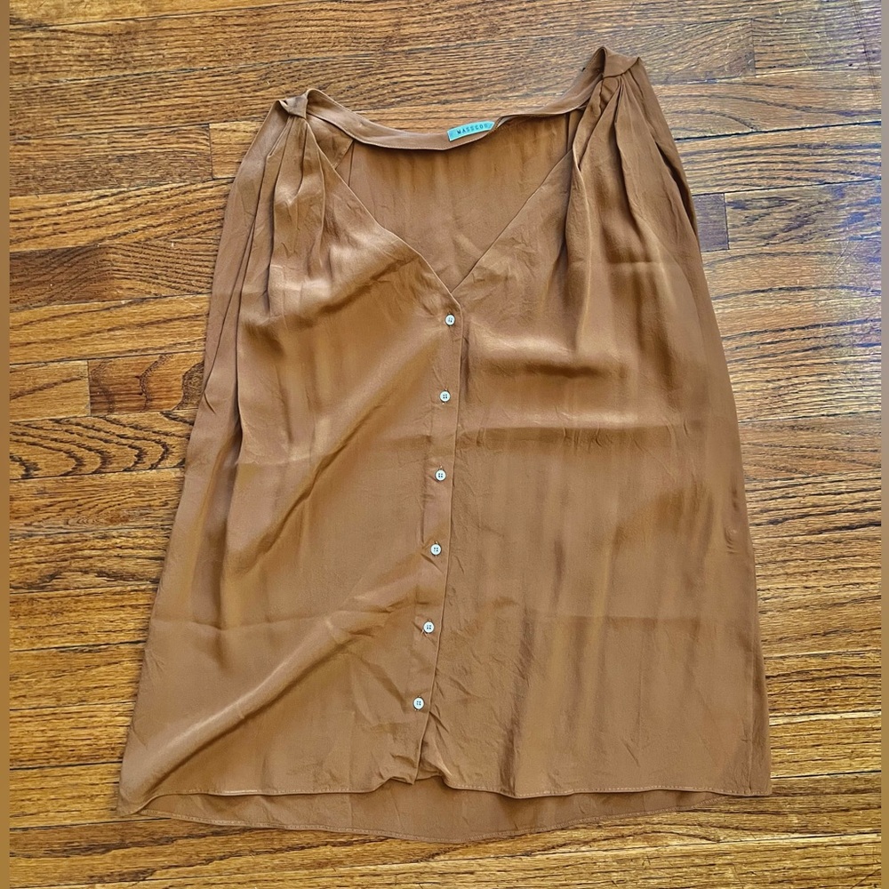 Masscob silk sleeveless button down size M